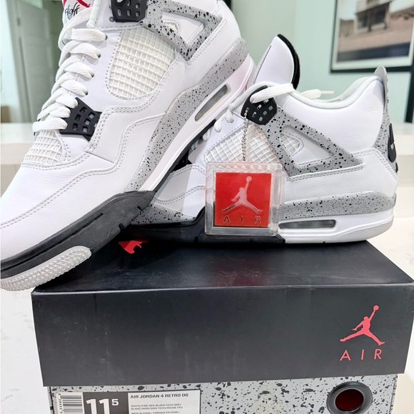 2015 Jordan’s 4’s BNIB 11.5 White/Black Cement - Picture 2 of 12